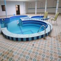 Durrat Al Qarn Pool 1