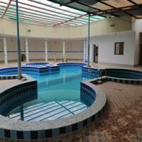 Durrat Al Qarn Pool 3